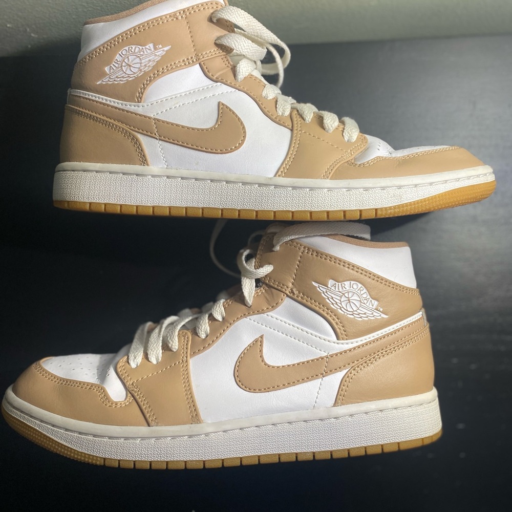 Nike Air Jordan 1